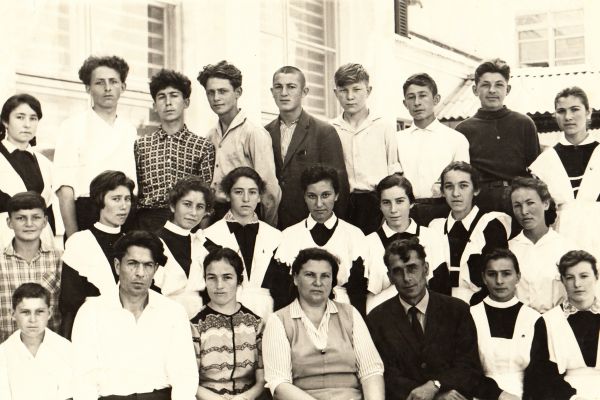 1965-11F718EF9D-24E6-0A88-2AA4-59205E7C4123.jpg